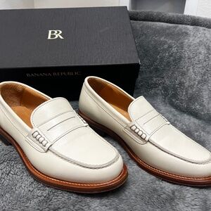 NAVARRE PENNY LOAFER - BONE SIZE 8